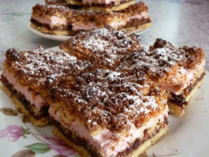 Pleśniak z liliową bezą, ciasto pleśniak, Kolorowy przepisownik