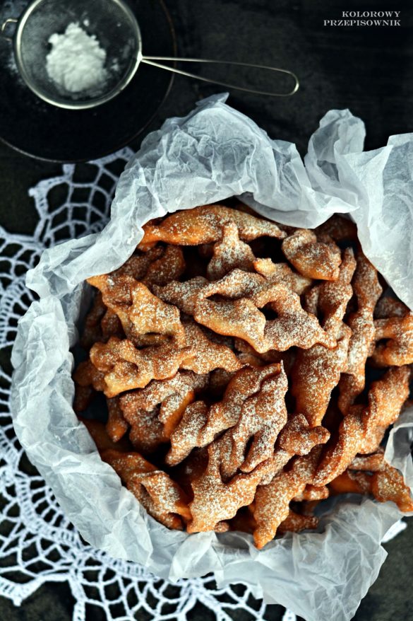 Faworki, tlusty czwartek, wypieki na tlusty czwartek, karnawal, wypieki karnawalowe - Kolorowy Przepisownik, sprawdzone przepisy