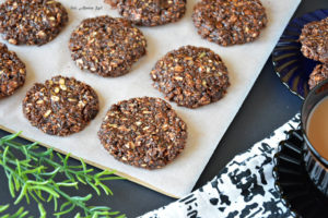 Ciasteczka owsiane bez pieczenia (w 5 minut)