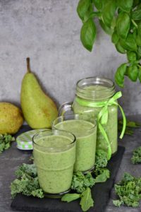 Koktajl witaminowy z jarmużem i gruszką