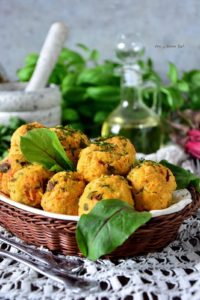 Pulpeciki jaglane z batatem i botwinką (FIT, bez glutenu), pulpeciki z kaszy jaglanej, pulpety jaglane, pulpety z kaszy jaglanej, klopsiki z kaszy jaglanej, klopsiki jaglane - Kolorowy Przepisownik