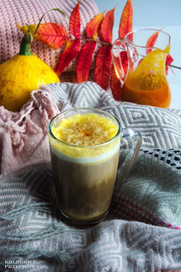 Dyniowa latte, pumpkin spice latte, pumpkin latte, dyniowa kawa - Kolorowy Przepisownik