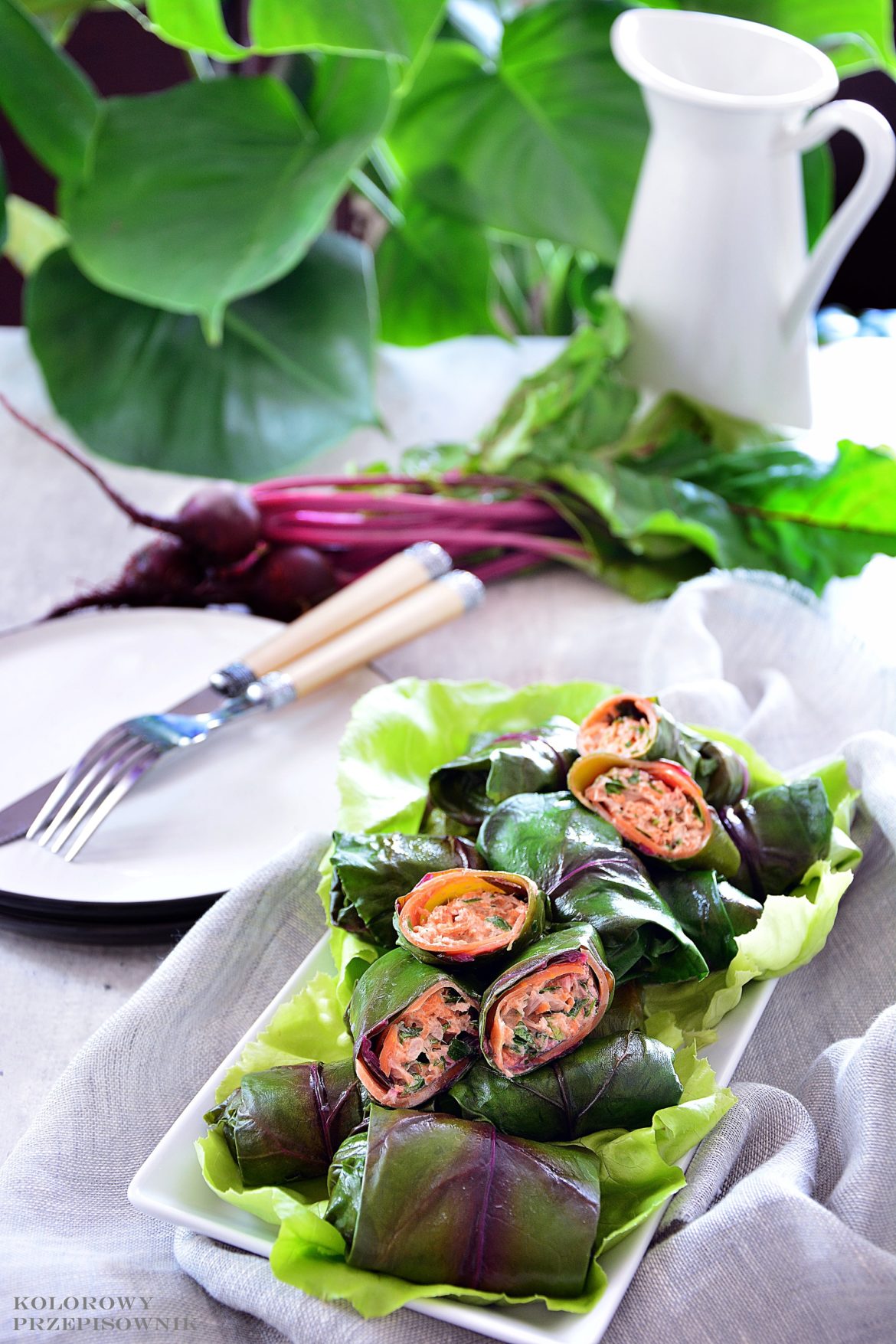 Golabki z tunczykiem w lisciach botwiny, golabki w lisciach botwiny, golabki z botwinka, golabki z ryba, golabki bez gotowania, bez glutenu, golabki bez glutenu, danie z ryba, danie rybne, tunczyk