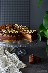 Sernik a'la snickers, sernik snikers, sernik kajmakowy, przepis na sernik, jak upiec sernik - Kolorowy Przepisownik