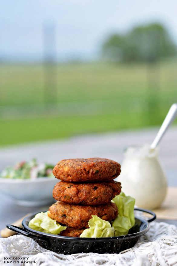 Kotlety z kaszy gryczanej z twarogiem i ziemniakami, kotlety gryczane, kotlety bezmiesne, kuchnia lubelska, kotleciki z kaszy