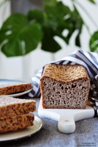 Chleb z kaszy gryczanej niepalonej, chleb bezglutenowy, chleb gryczany, domowy chleb, domowe pieczywo - Kolorowy Przepisownik, sprawdzone przepisy