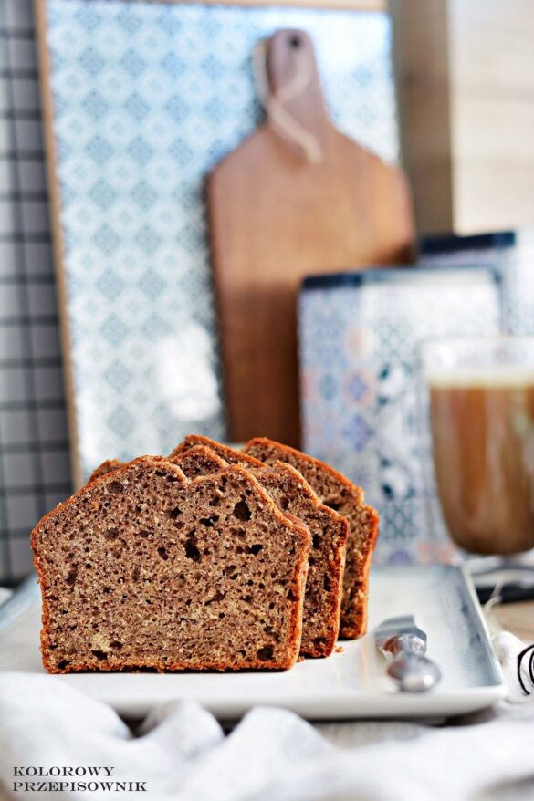 Chlebek bananowy, ciasto bananowe, babka bananowa - Kolorowy Przepisownik, sprawdzone przepisy